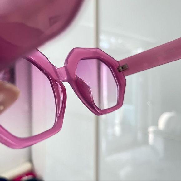 Ryan Simkhai Pink Sunglasses - Picture 1 of 3